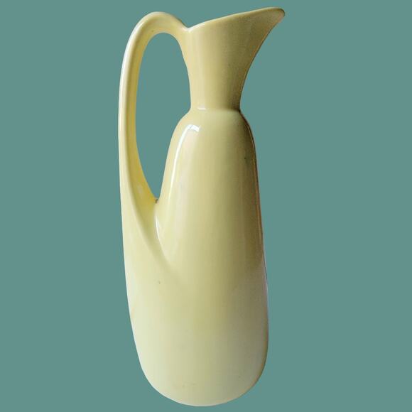 Vintage 1950s Pale Chartreuse Ewer Style Vase - Picture 2 of 6